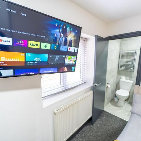 Free Parking Cosy Studios Close To City And Qe And Uob! Birmingham Eksteriør bilde